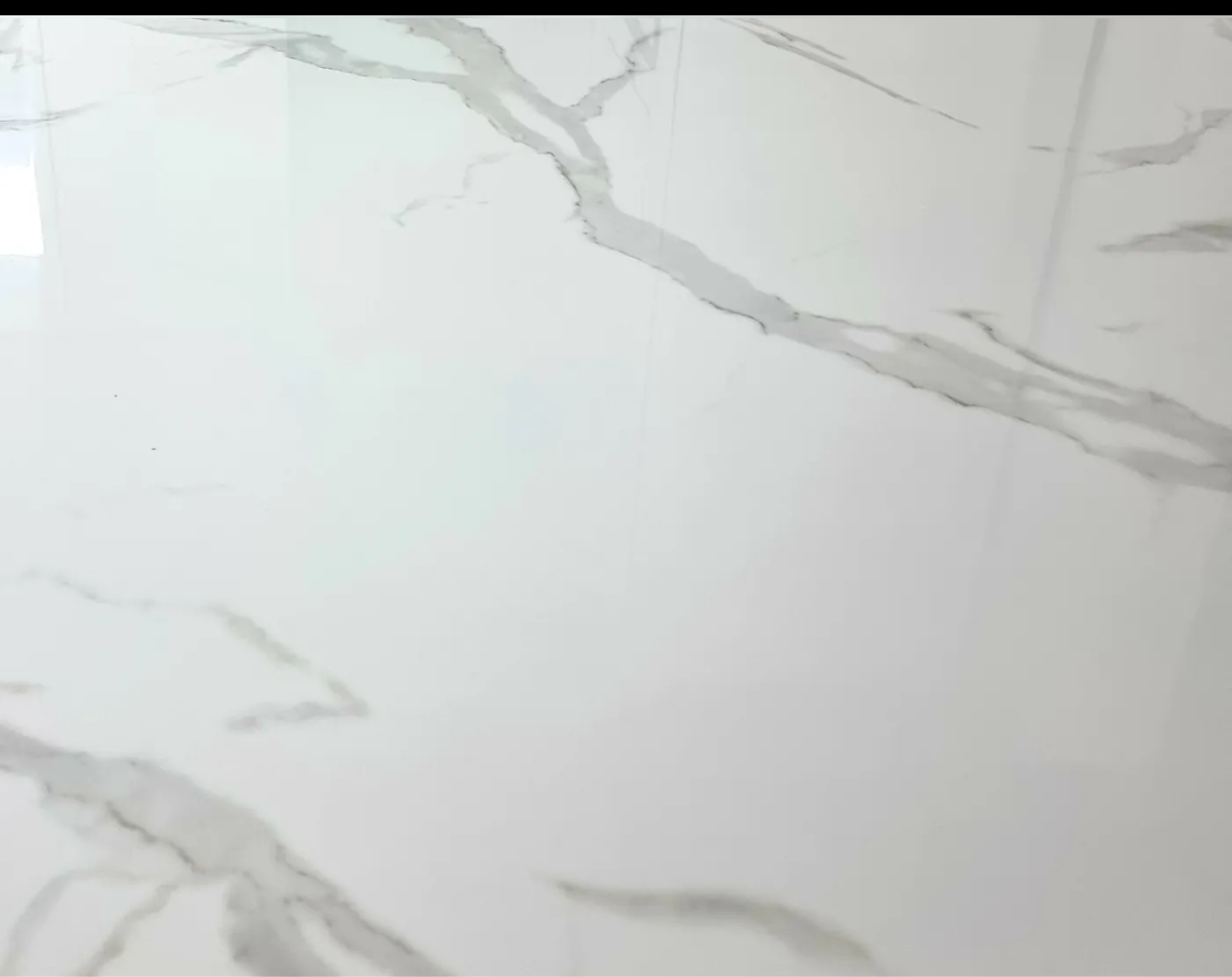 BUFFET BAROQUE MARBRE ARGENT